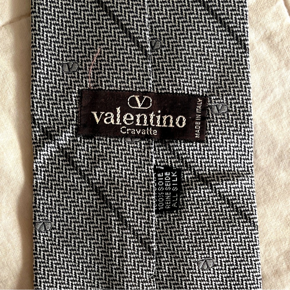 Vintage authentic Valentino silver grey scarf